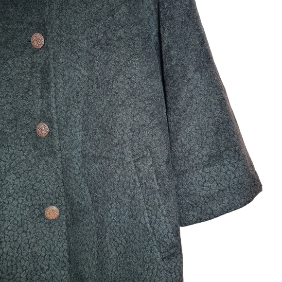 Size- L, High-end Danae Jacket unisex in charcoal green colour - Picture 6 of 8